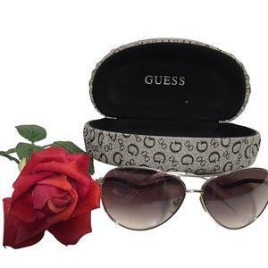 Big Designer Guess Sunglasses w/ XL Signature case EUC COMFORTABLE